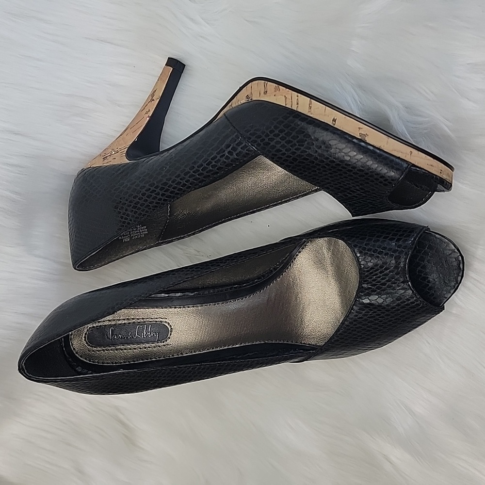 SAM & LIBBY Exit Black Snakeskin Embossed Cork Peep Toe Office Party Heels 8 NeW